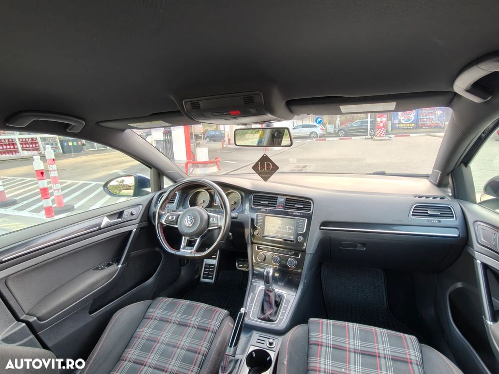 Volkswagen Golf 2.0 GTI DSG - 7
