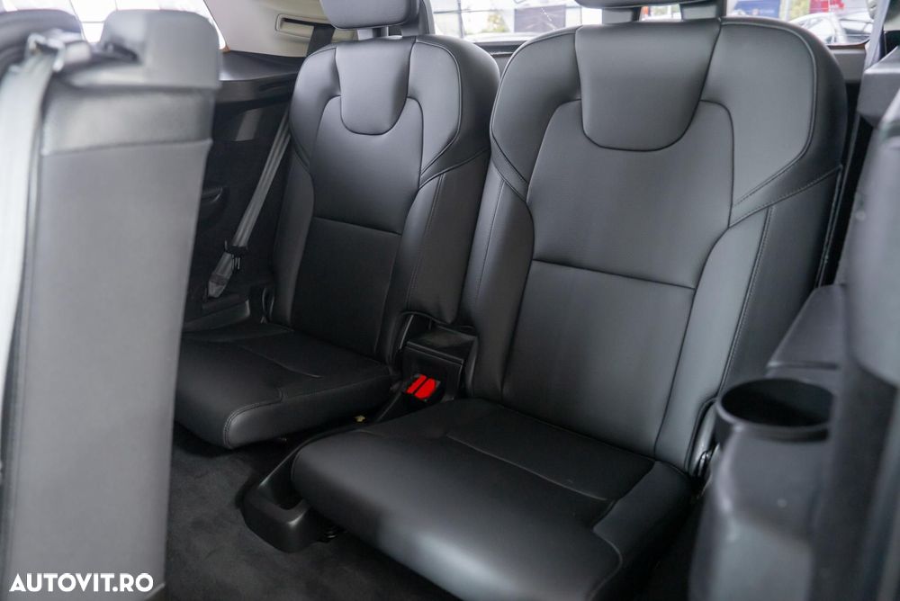 Volvo XC 90 T5 AWD Geartronic Momentum - 13
