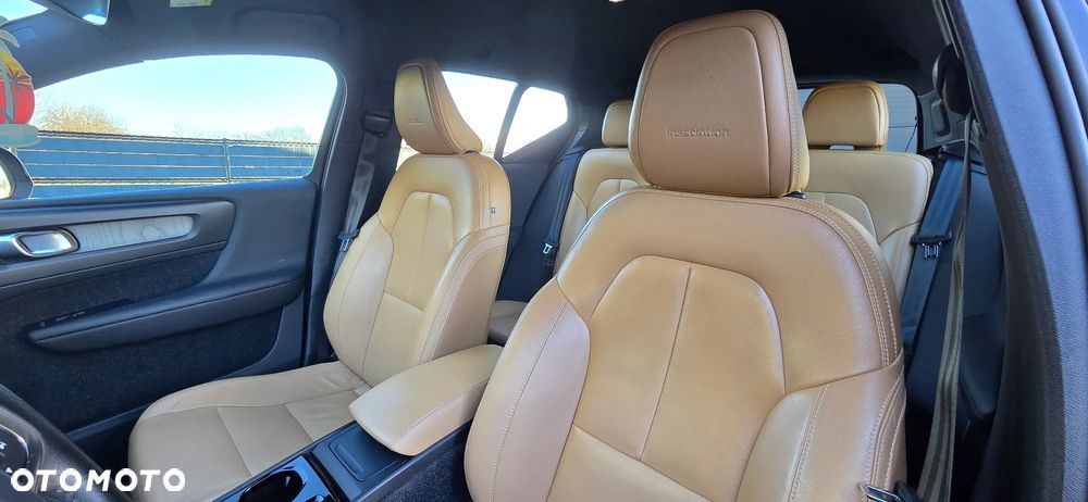 Volvo XC 40 D3 AWD Geartronic Inscription - 12