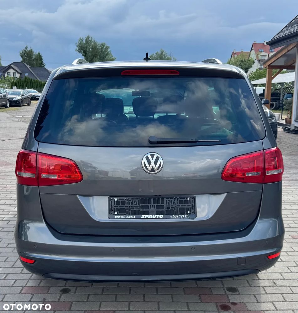 Volkswagen Sharan 2.0 TDI 4Motion BlueMotion Technology Highline - 11