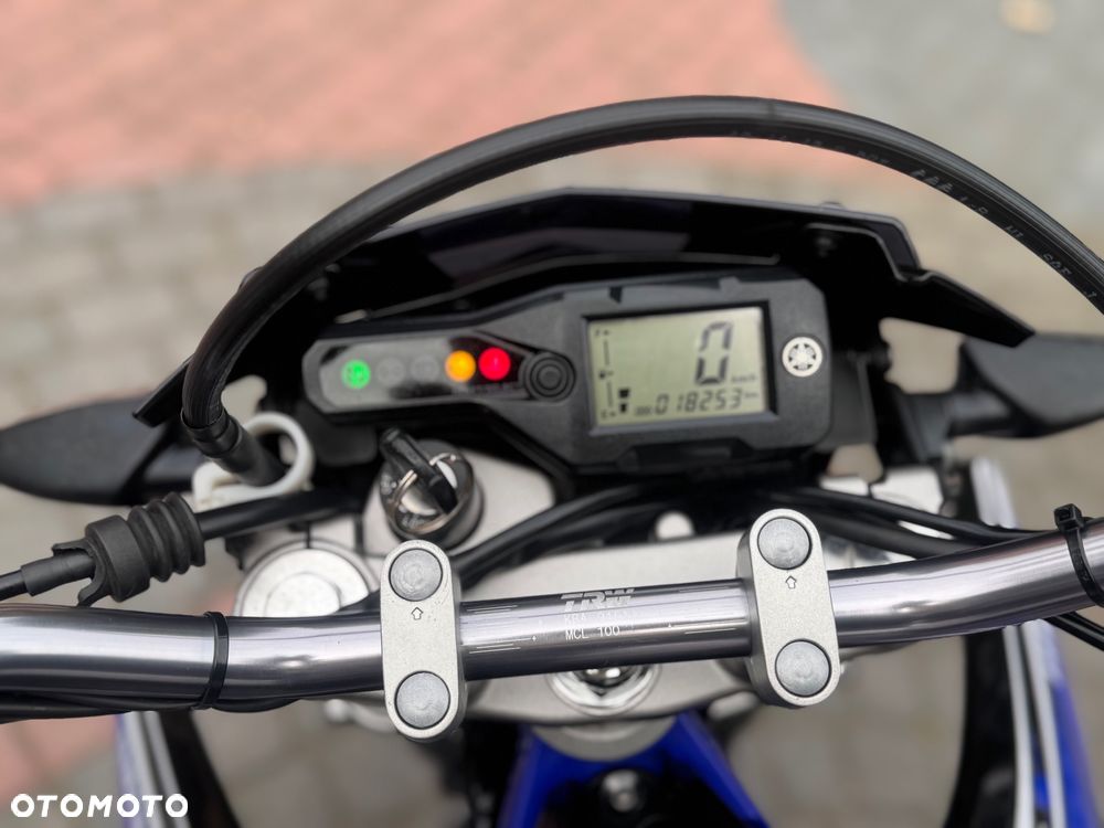 Yamaha WR - 23