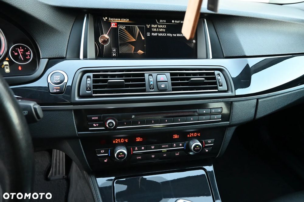 BMW Seria 5 525d - 15