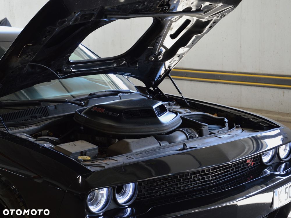 Dodge Challenger - 25