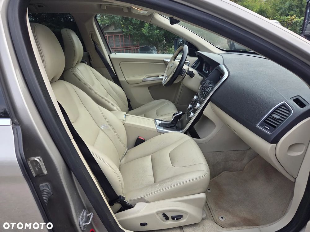 Volvo XC 60 T6 AWD Summum - 9