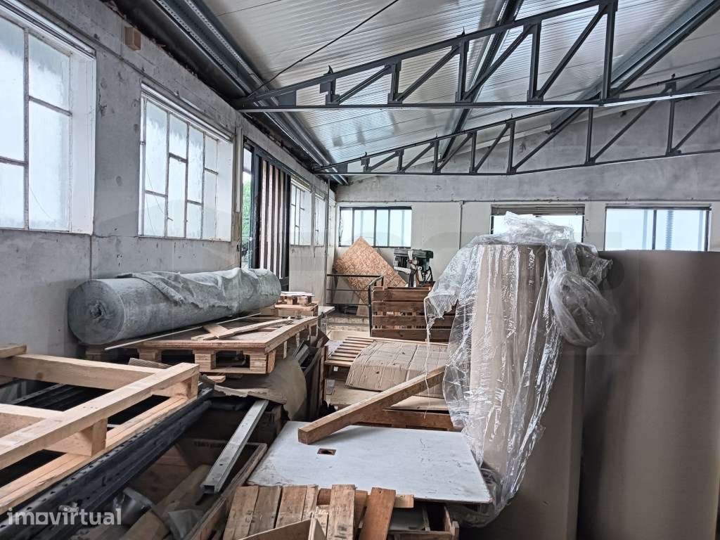 Espaço em armazém - Zona Industrial de Albergaria-a-Velha - Grande imagem: 3/8