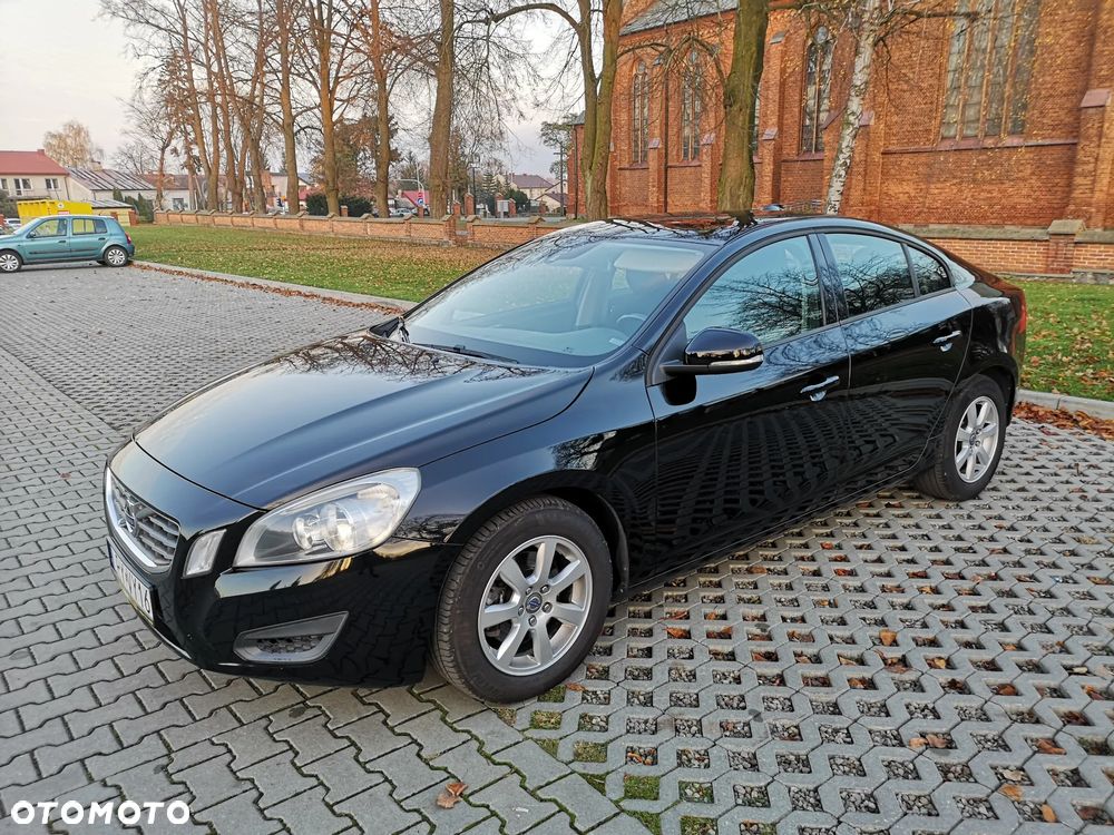 Volvo S60 T3 Edition - 27