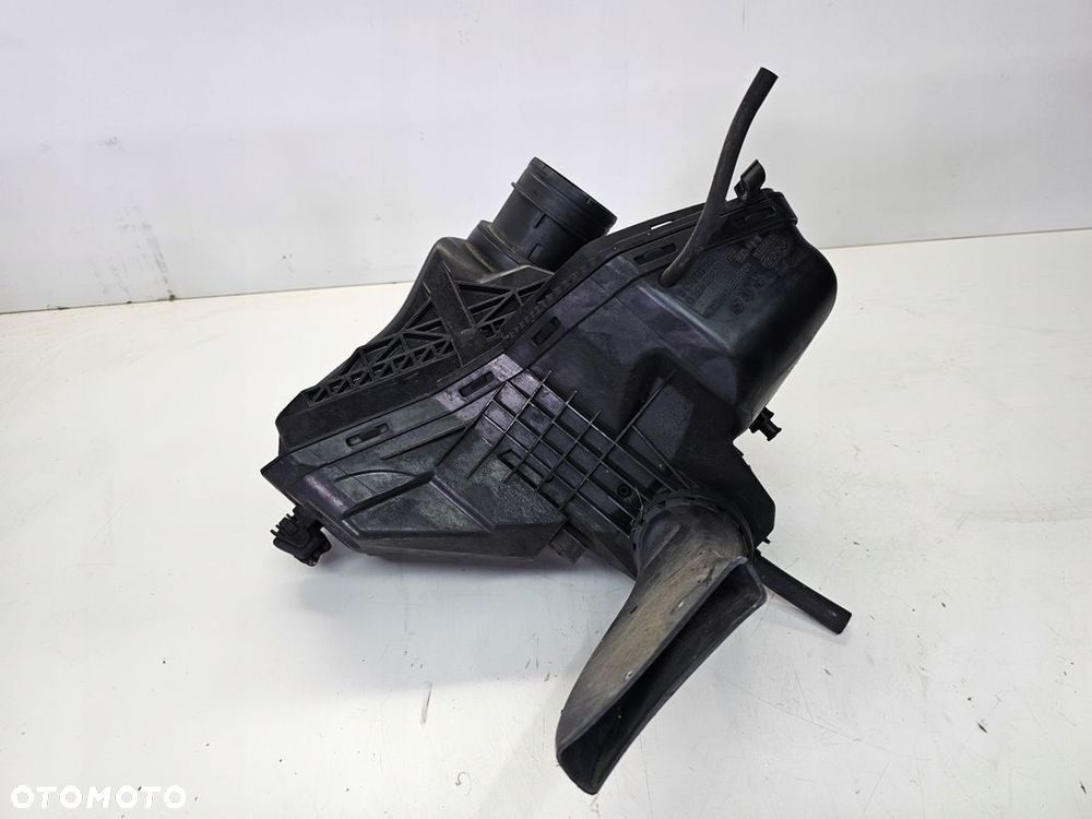 OBUDOWA FILTRA POWIETRZA AUDI A4 B8 A5 8K0133835AR - 3
