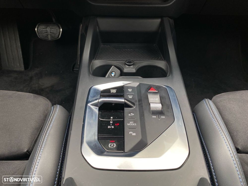 BMW 120 d Pack Desportivo M Pro - 10