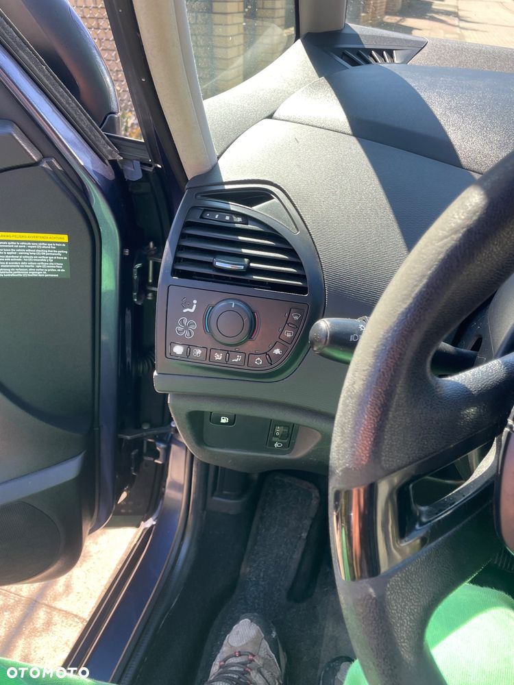 Citroën C4 Picasso VTi 120 Advance - 19