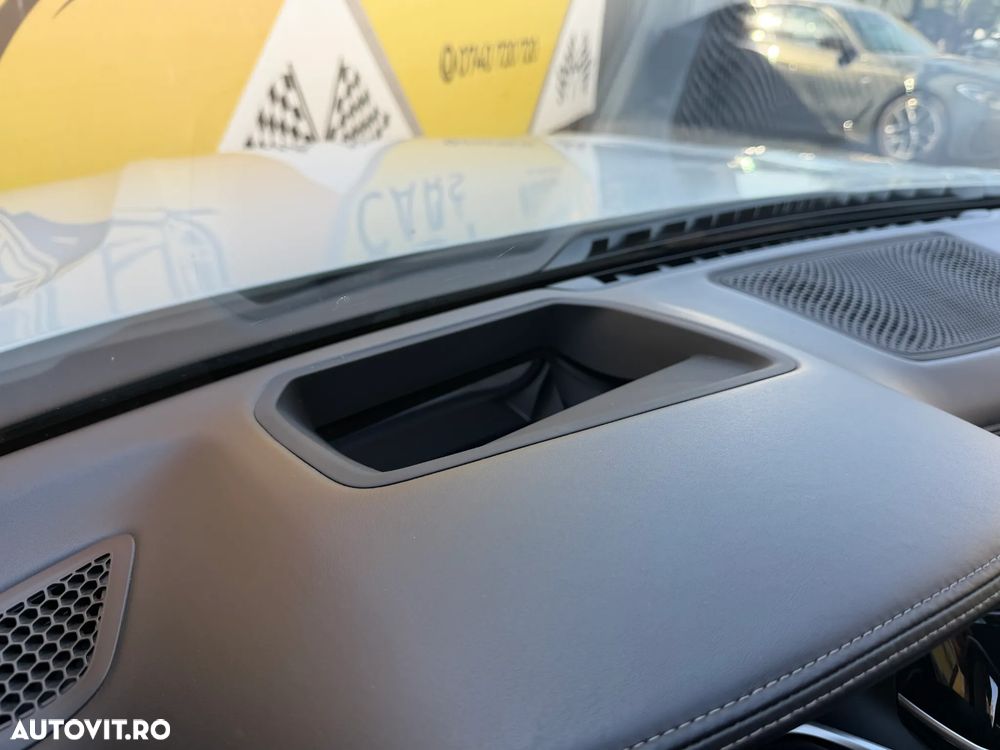 BMW Seria 7 745e - 25