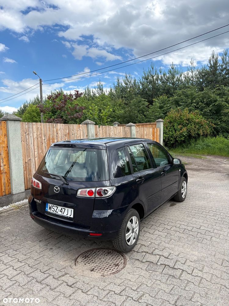 Mazda 2 1.4 Exclusive - 4