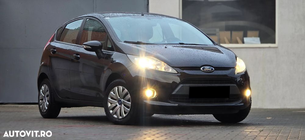 Ford Fiesta 1.25 Ambiente - 2