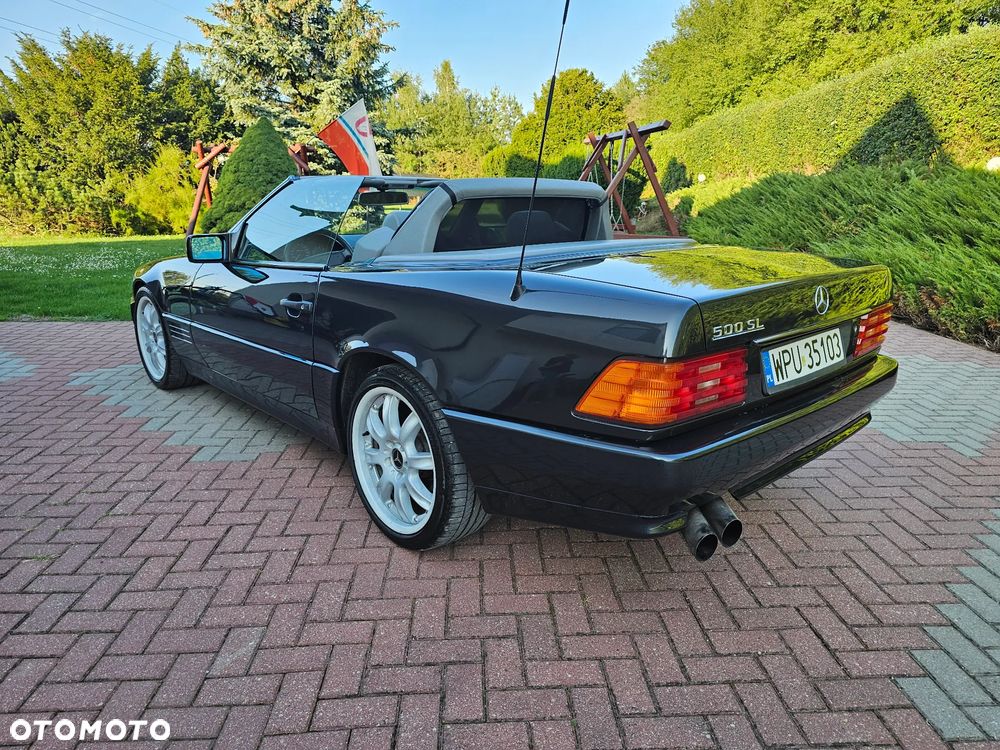 Mercedes-Benz SL - 22