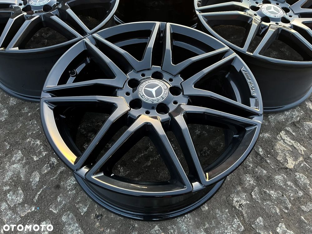 Felgi Mercedes V klasa Vito 5x112 19 8J ET 52 A4474015100 W447 - 3