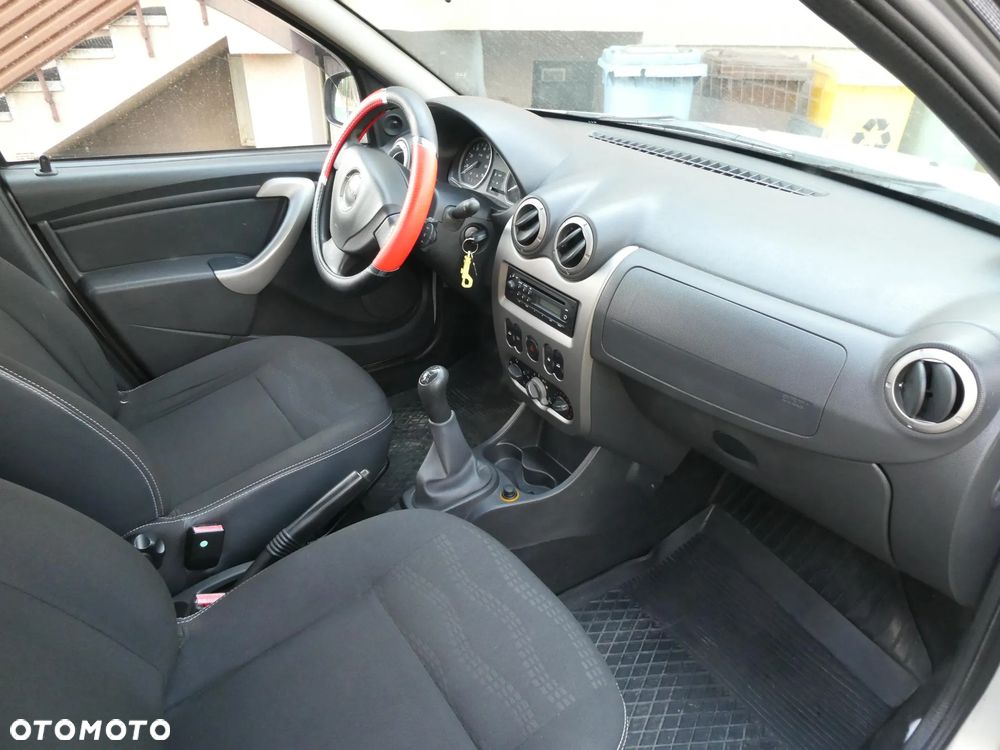 Dacia Sandero 1.5 dCi Laureate - 17