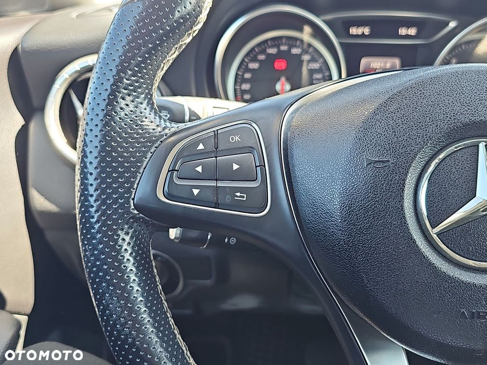 Mercedes-Benz CLA 220 d 7G-DCT - 14