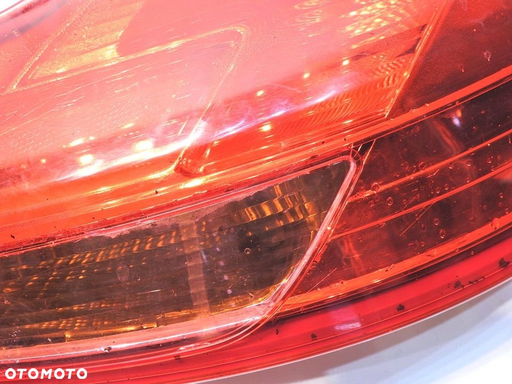 LAMPA PRAWA TYLNA TYŁ OPEL INSIGNIA A KOMBI - 4