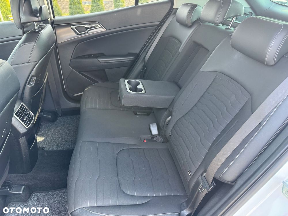 Kia Sportage 1.6 T-GDI MHEV Business Line 2WD DCT - 16