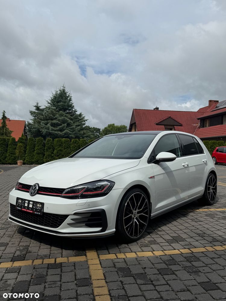 Volkswagen Golf GTI (BlueMotion Technology) - 6