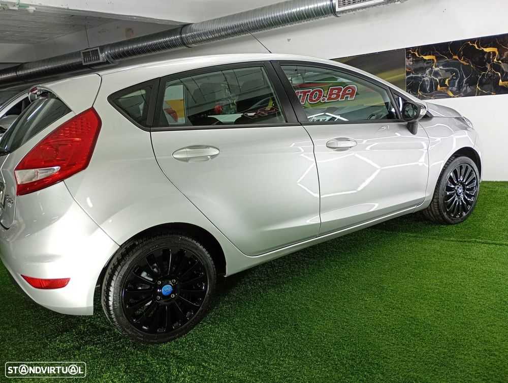 Ford Fiesta 1.4 TDCI Titanium - 31