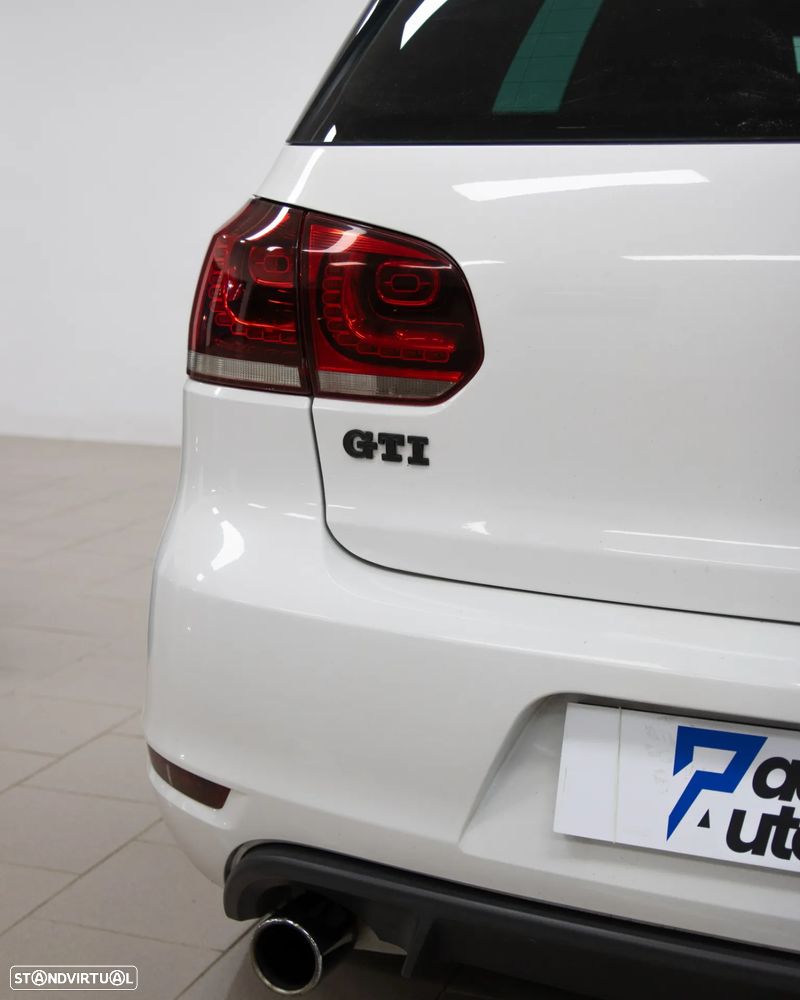 VW Golf 2.0 TSi GTI DSG - 26
