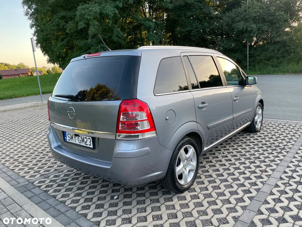 Opel Zafira 1.6 Enjoy - 18