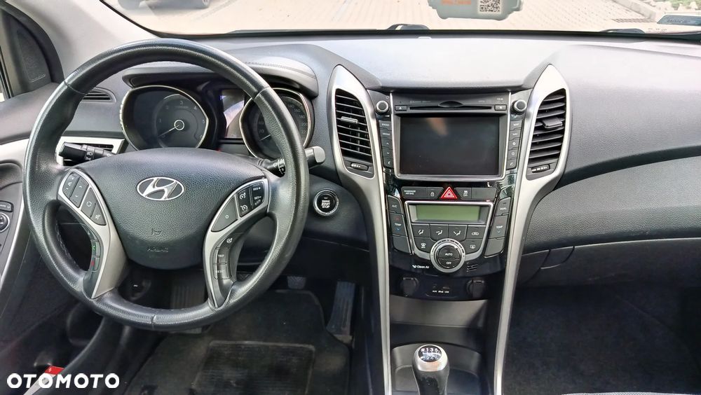 Hyundai i30 1.6 CRDi Classic + - 22