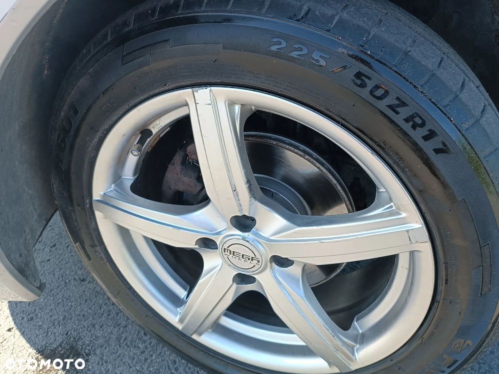 Peugeot 3008 120 VTi Style - 31