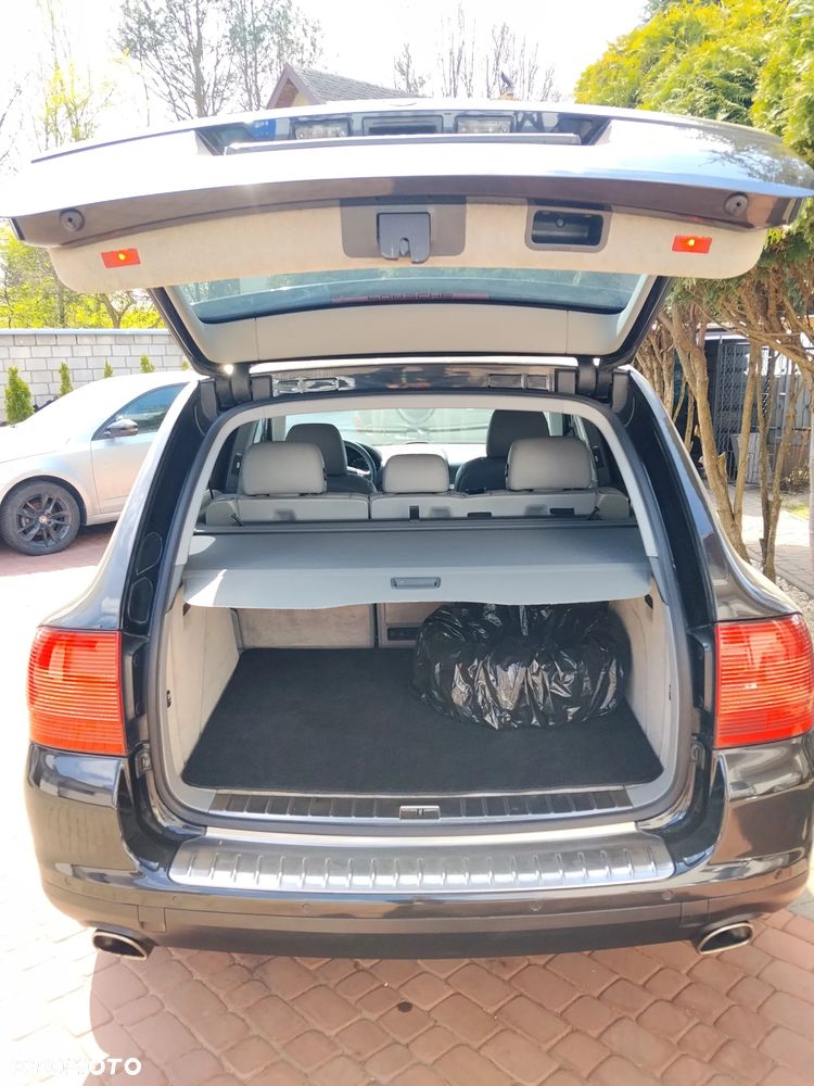 Porsche Cayenne - 14