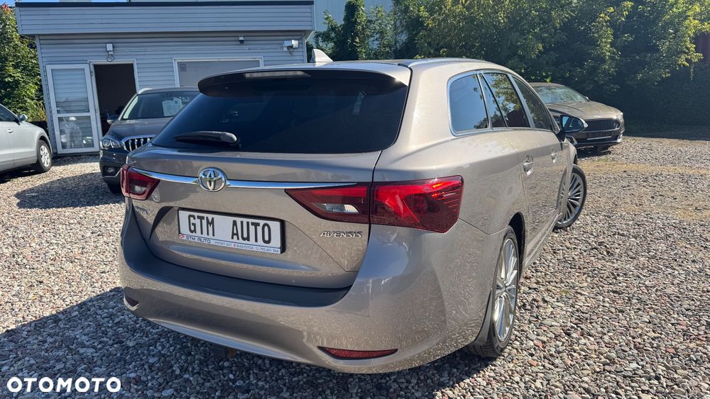 Toyota Avensis Touring Sports 1.8 Multidrive S Executive - 13
