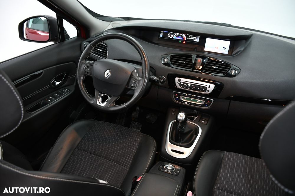 Renault Grand Scenic ENERGY dCi 130 Start & Stop Bose Edition - 6