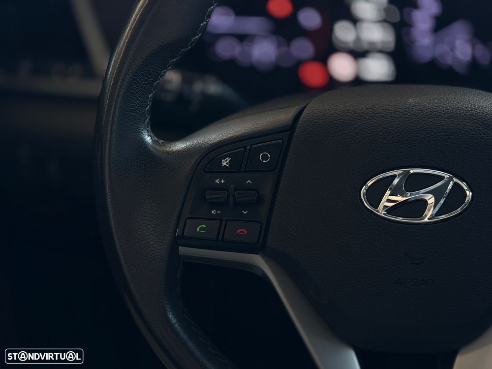 Hyundai Tucson blue 1.7 CRDi 2WD Advantage - 18