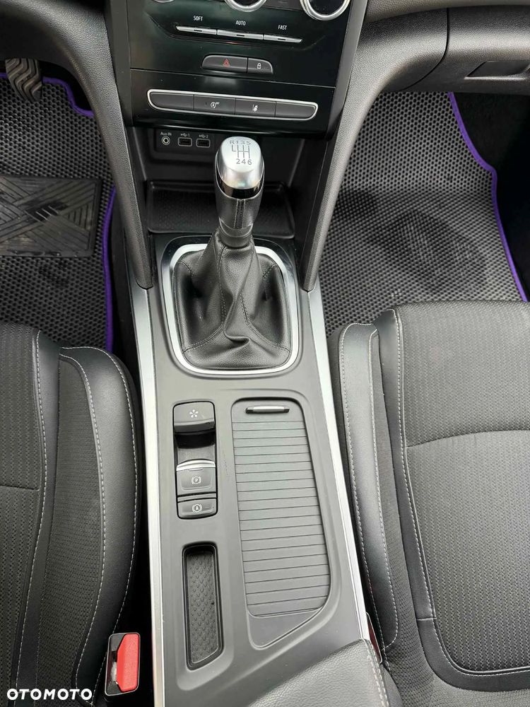 Renault Megane 1.3 TCe FAP Intens - 13