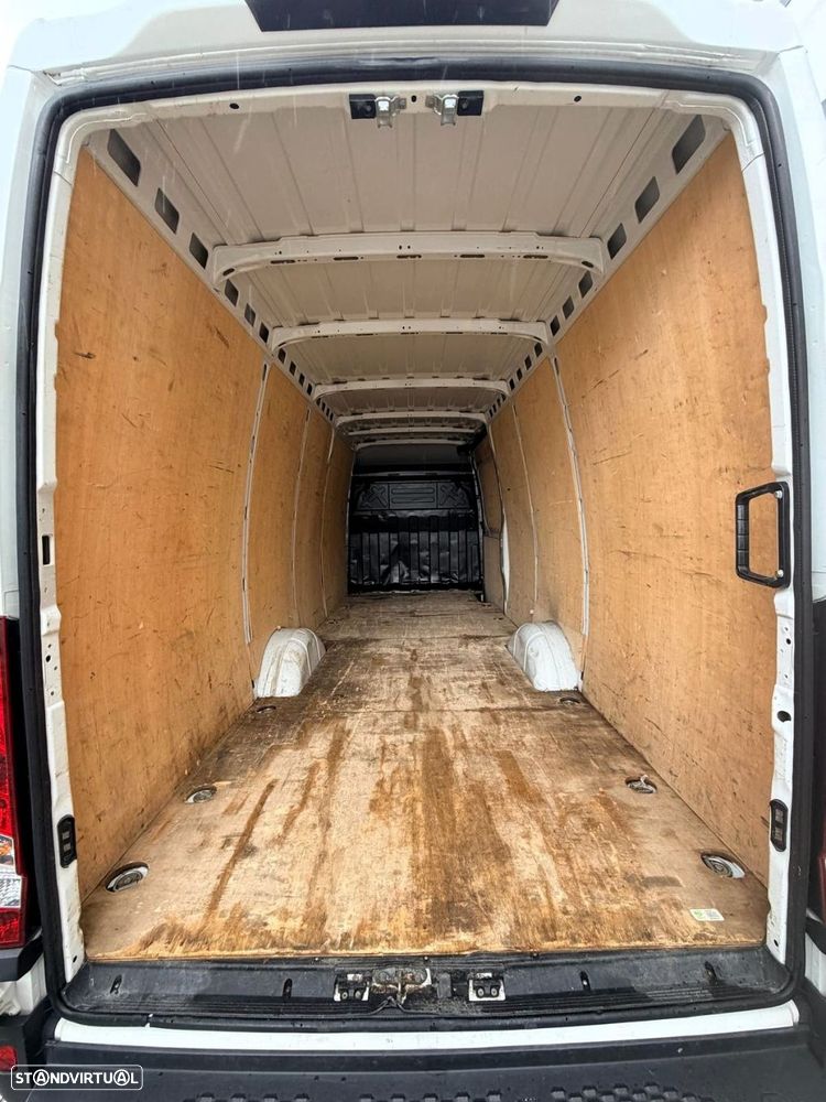 Iveco Daily 2.3 35S14V 4100 18m3 - 8
