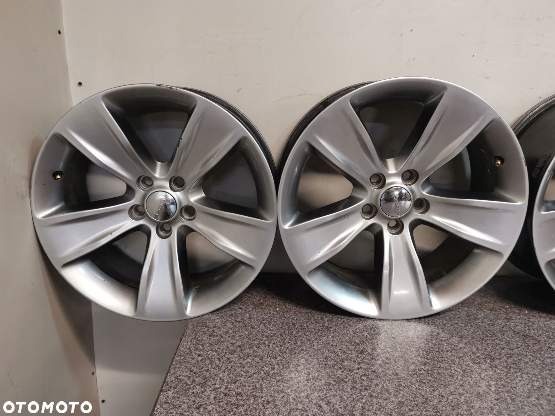 DODGE CHALLENGER LIFT 15 ALUFELGI FELGI 18 7.5J 1ZV90TRMAB - 2