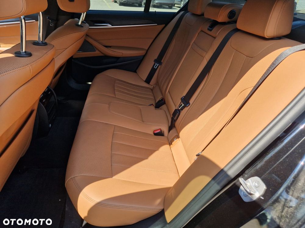 BMW Seria 5 520d xDrive mHEV M Sport sport - 17
