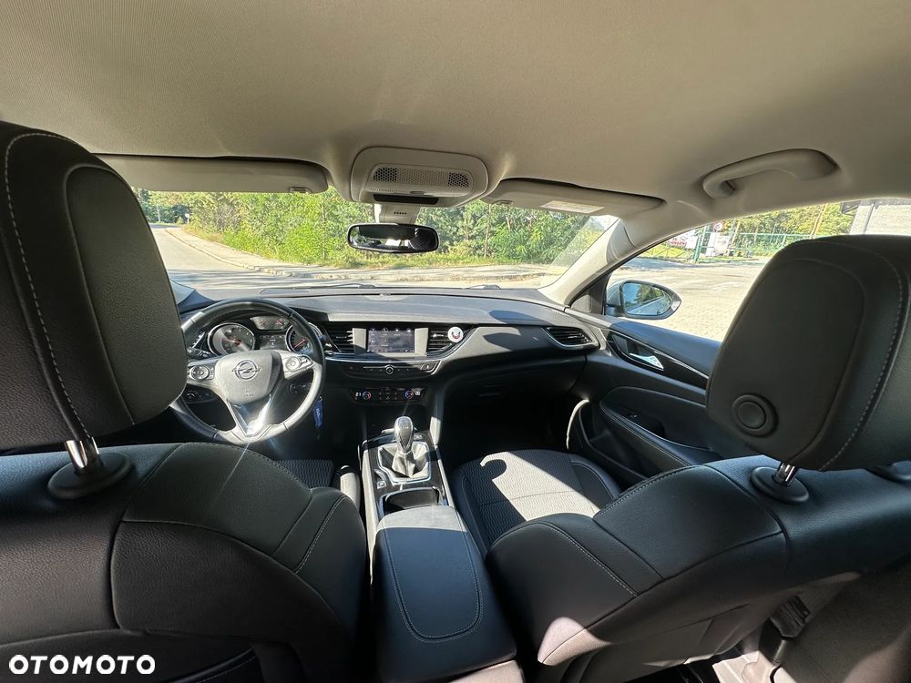 Opel Insignia - 11