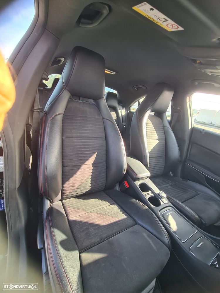 Mercedes-Benz CLA 220 d 4Matic 7G-DCT AMG Line - 19