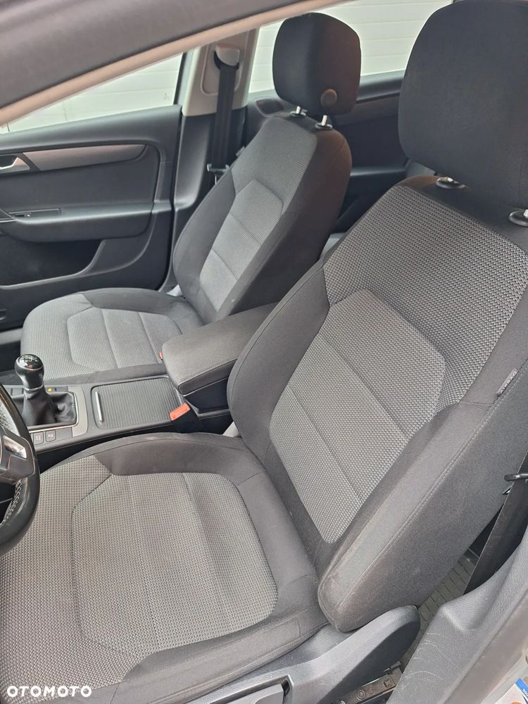 Volkswagen Passat 2.0 TDI BlueMotion Technology Comfortline - 22