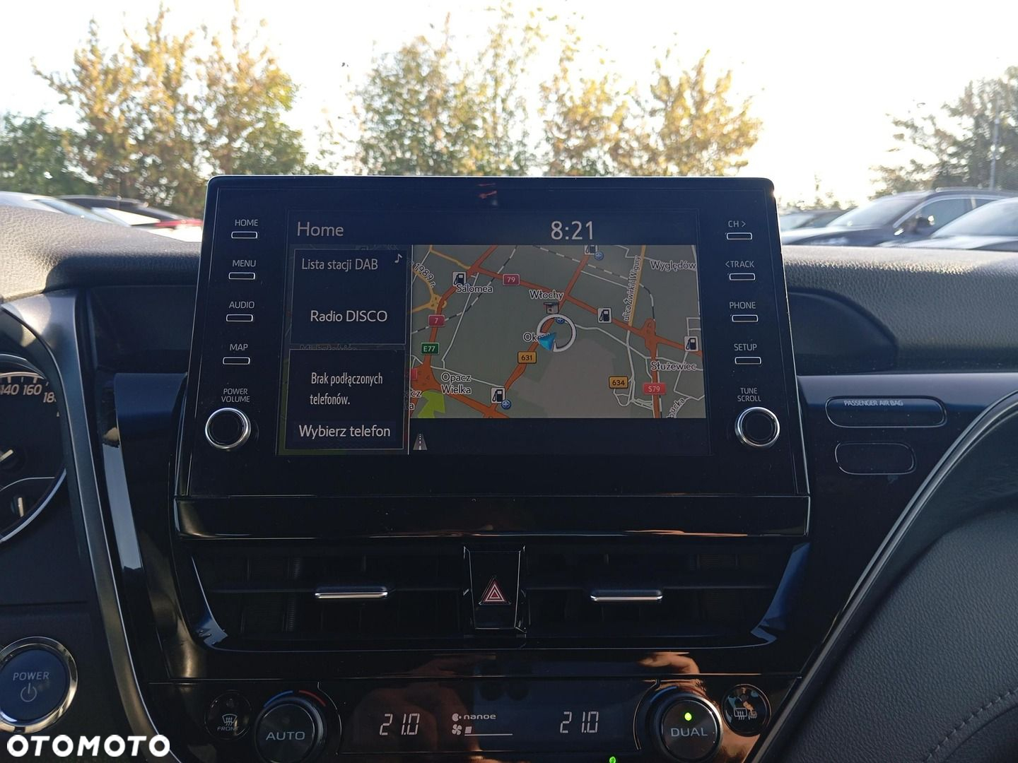 Toyota Camry 2.5 Hybrid Executive CVT - 21