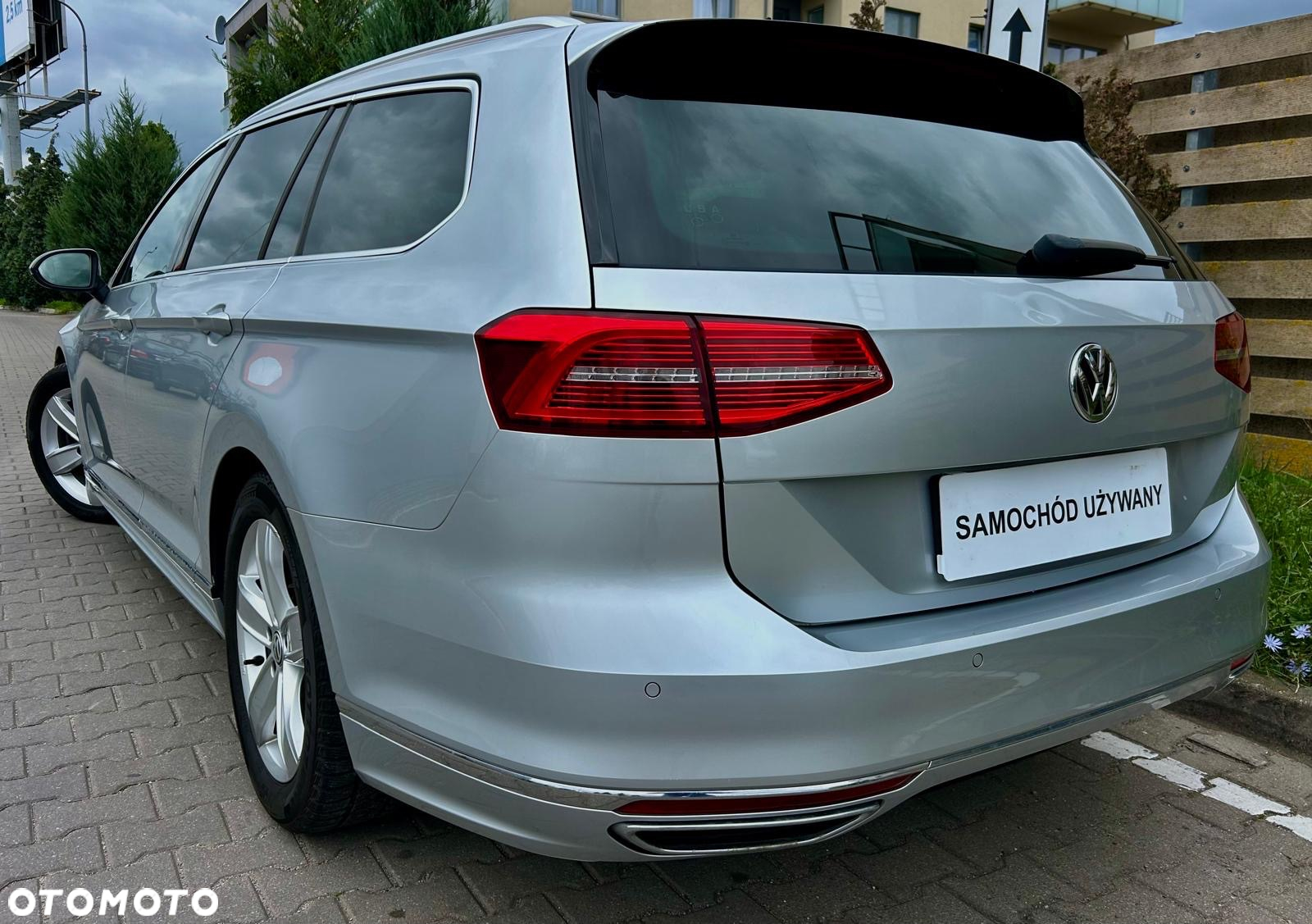 Volkswagen Passat Variant 1.8 TSI (BlueMotion Technology) DSG Highline - 14