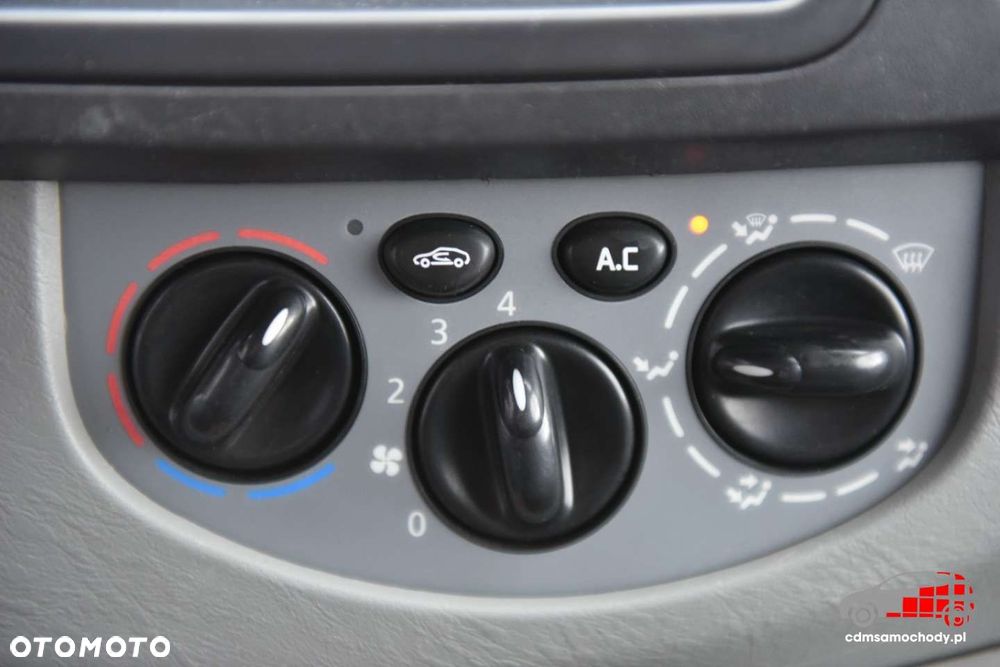 Opel Vivaro - 27