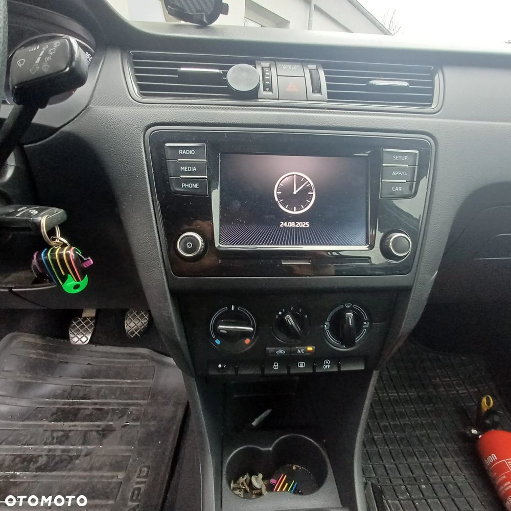 Skoda RAPID 1.0 TSI Ambition - 12