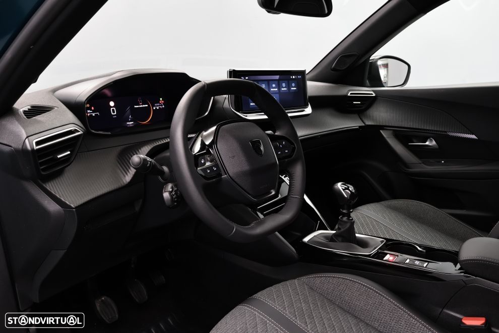 Peugeot 2008 1.2 PureTech Allure - 21