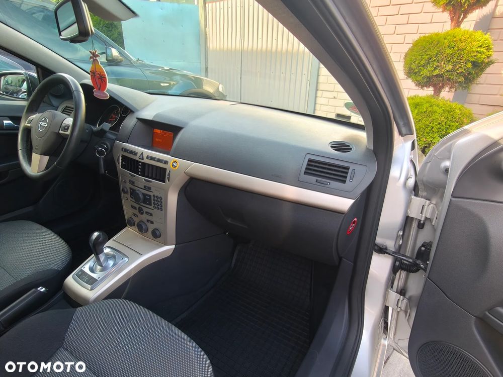 Opel Astra 1.6 111 EasyTronic - 27