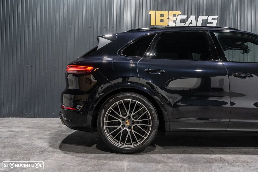 Porsche Cayenne Platinum Edition - 45