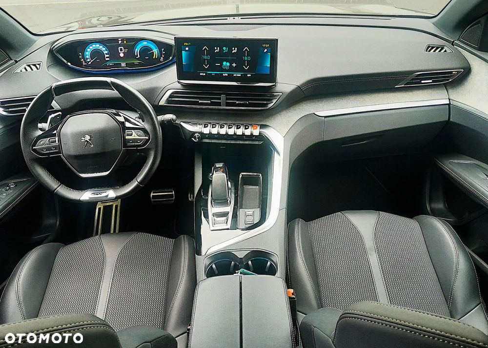Peugeot 3008 1.6 PureTech HYbrid GT S&S EAT8 - 19
