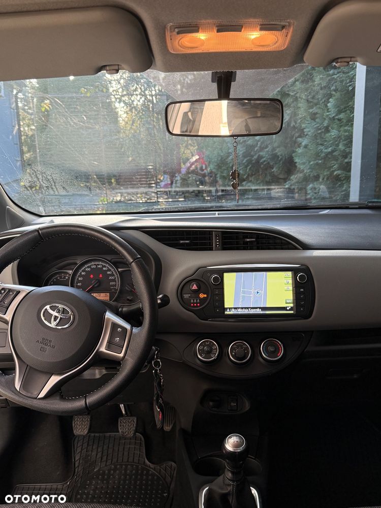 Toyota Yaris 1.33 Terra - 12