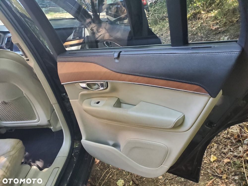 Volvo XC 90 T8 AWD Recharge Geartronic Inscription Edition - 16