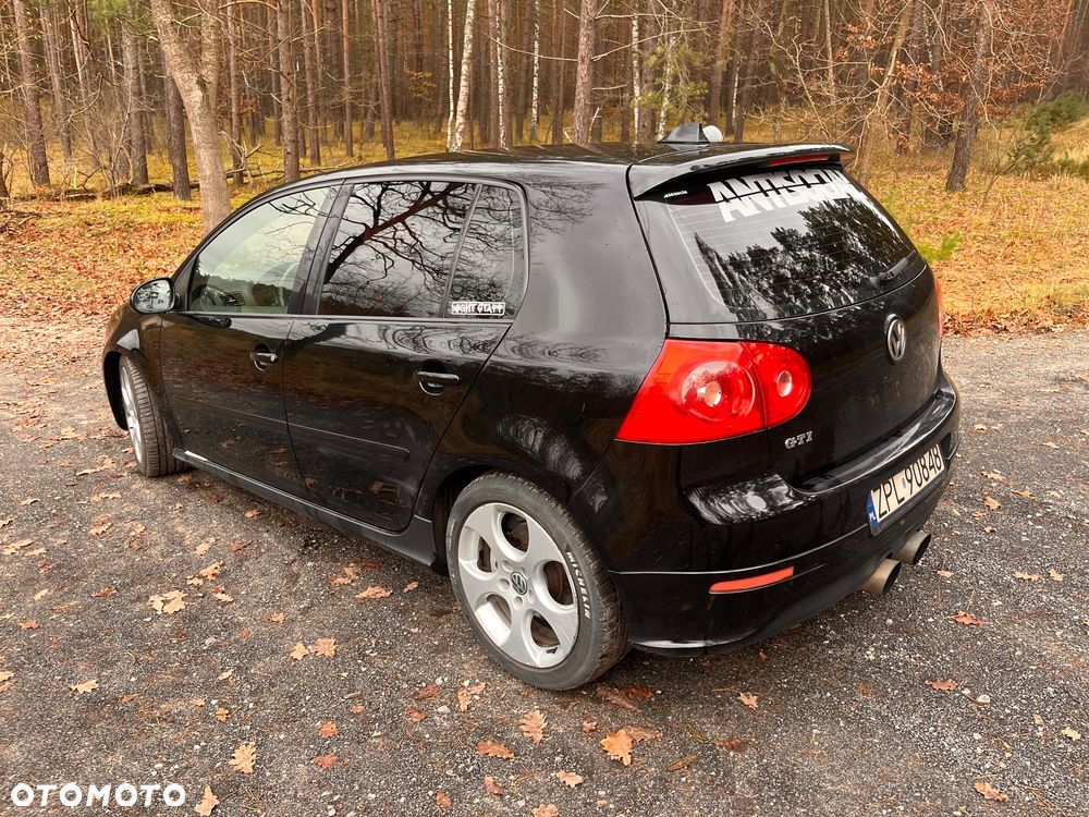 Volkswagen Golf 2.0 GTI - 8